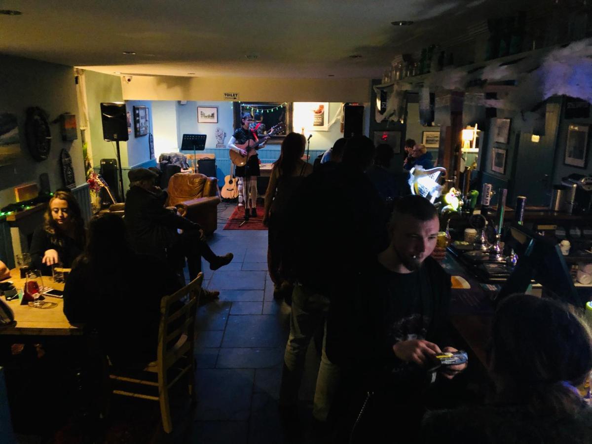 The Cornubia Inn 海尔 外观 照片